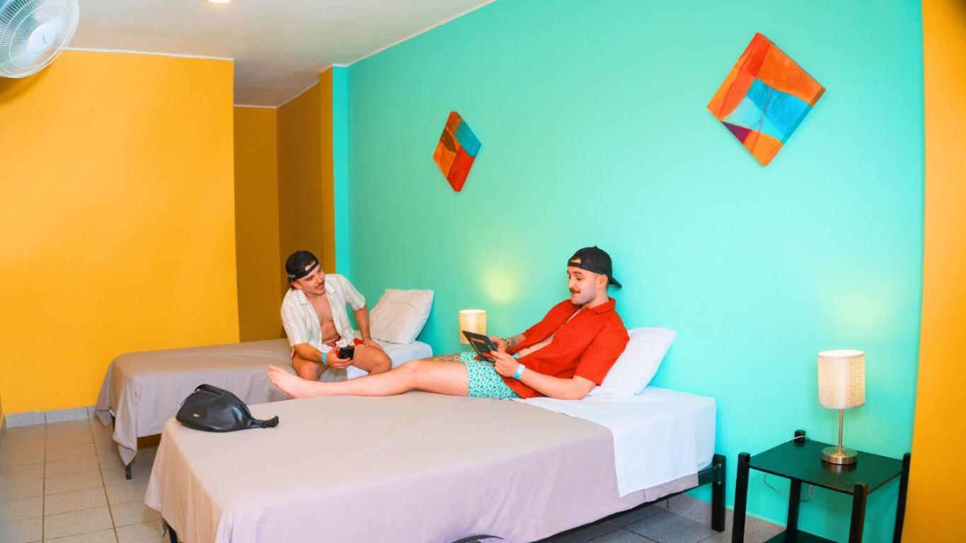 Wild Rover Huacachina Ica Exterior foto